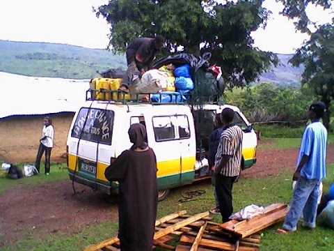 Minibus de transport interurbain en Guinée - crédit photo Abdoulaye Barry